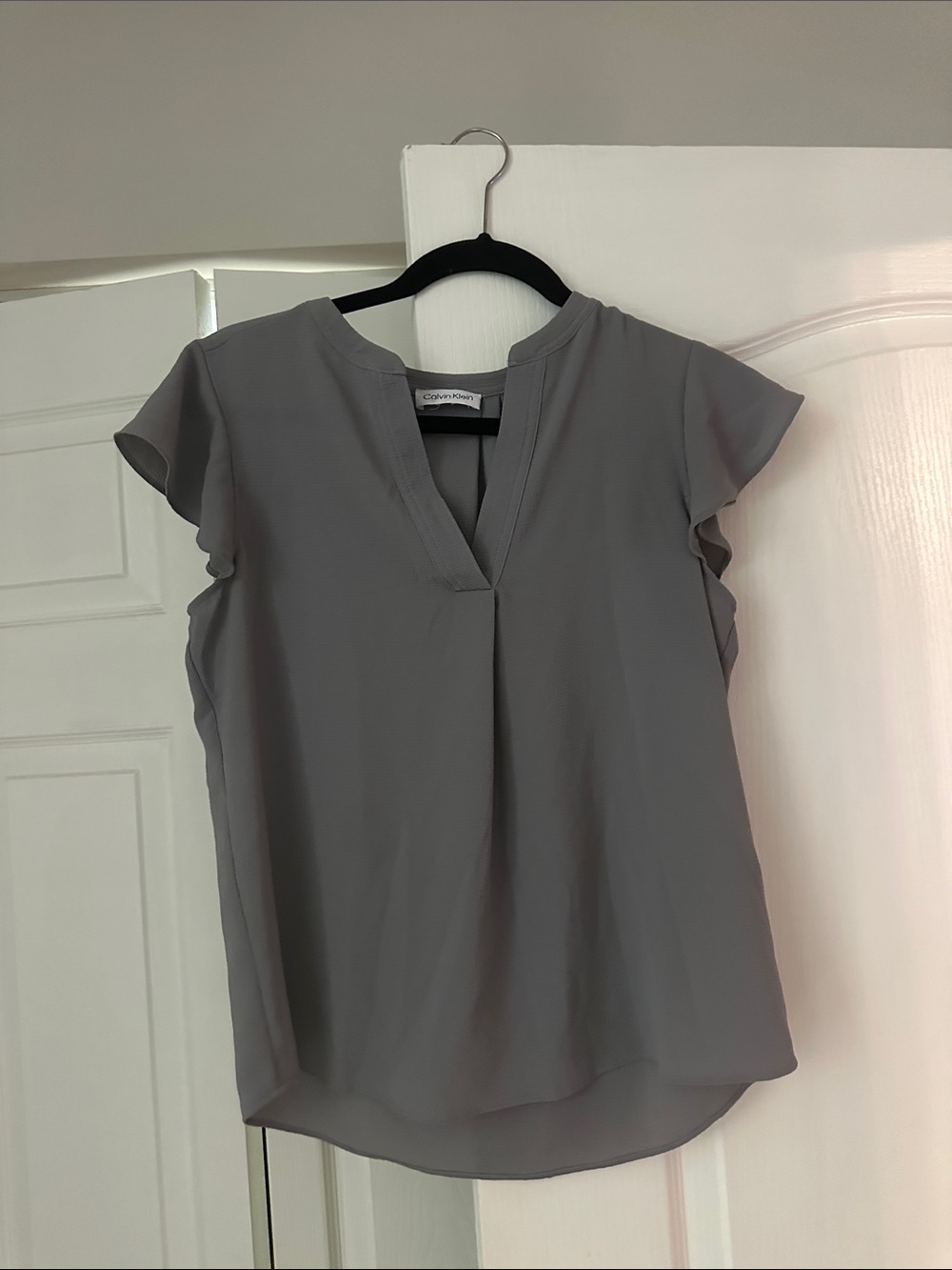 Calvin Klein Gray Flutter Sleeve V-Notch Blouse